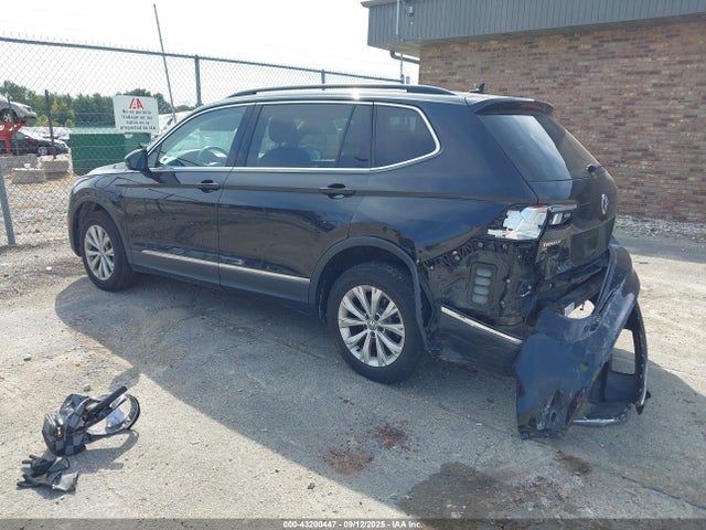 Volkswagen 2018 2018 3VV2B7AX0JM084778 Image 3