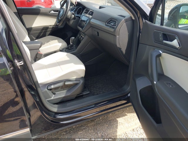 Volkswagen 2018 2018 3VV2B7AX0JM084778 Image 5