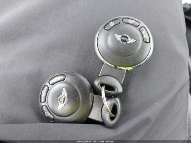 2010 MINI COOPER CLUBMAN WMWML3C55ATX51447 Photo 10