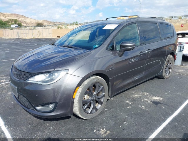 2C4RC1GG7JR289263 Chrysler 2018