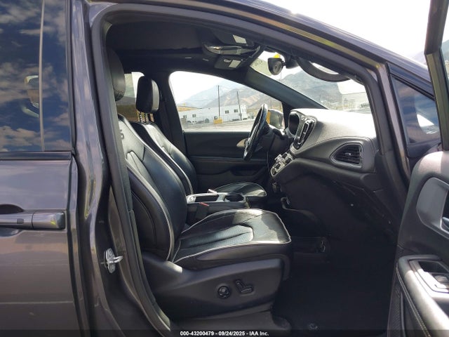 2C4RC1GG7JR289263 Chrysler 2018