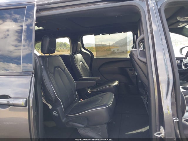 2C4RC1GG7JR289263 Chrysler 2018