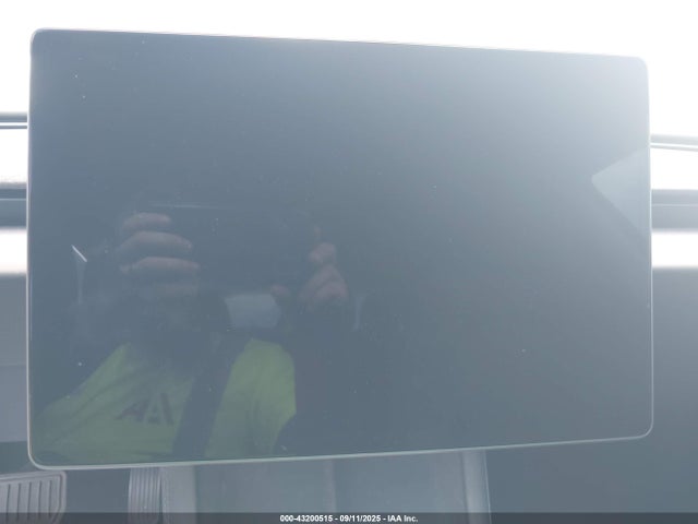 2024 TESLA MODEL 3 5YJ3E1EB2RF734944 Photo 6