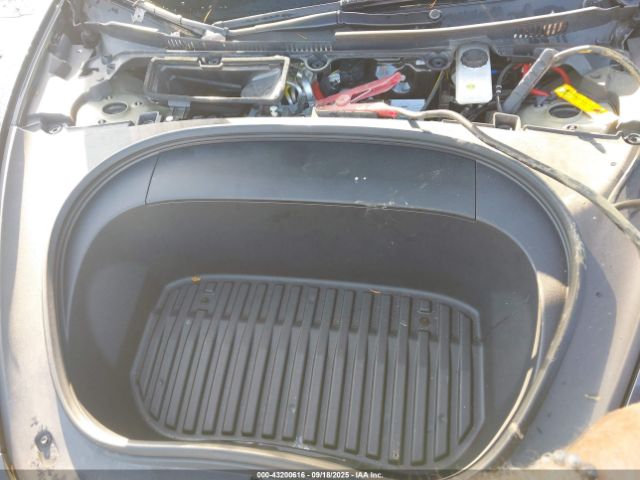 2024 TESLA MODEL 3 5YJ3E1EAXRF770629 Photo 9