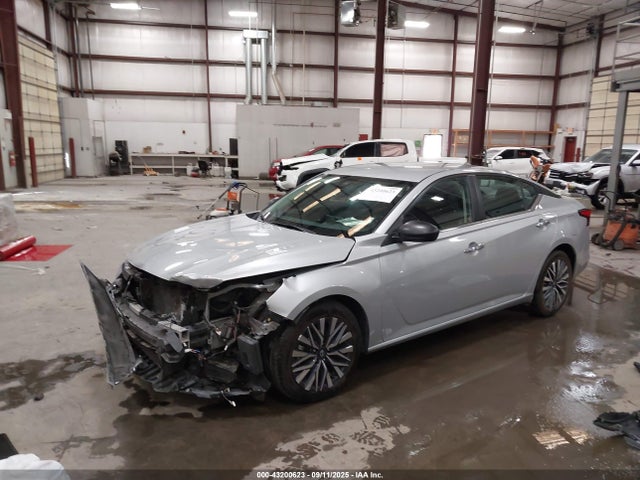 Nissan 2024 2024 1N4BL4DV5RN304699 Image 2