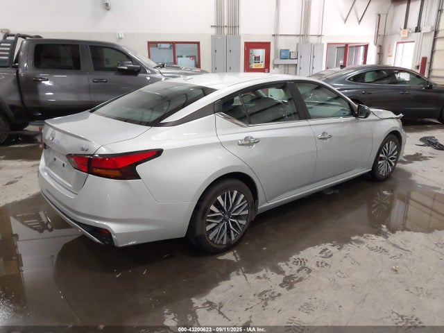Nissan 2024 2024 1N4BL4DV5RN304699 Image 4