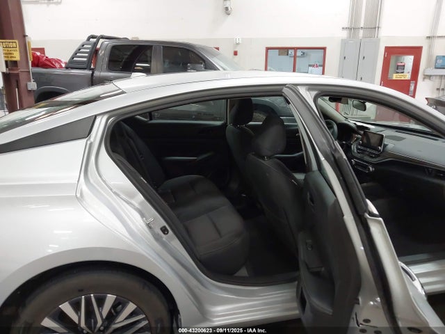 Nissan 2024 2024 1N4BL4DV5RN304699 Image 8