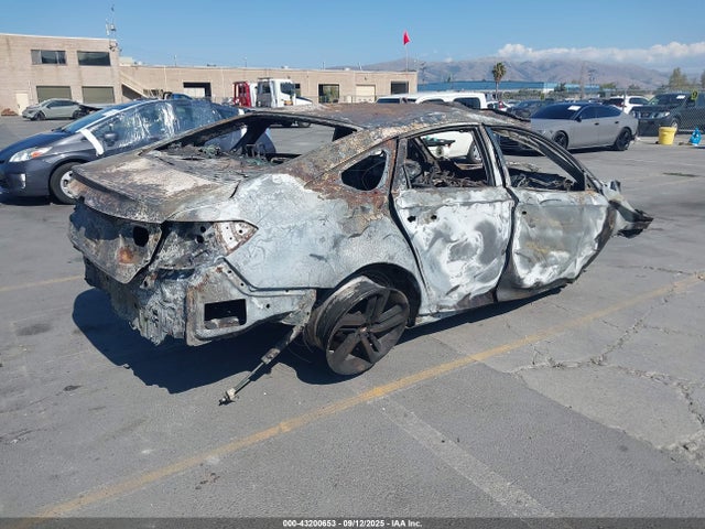 1HGCV1F49NA064037 Honda l15be