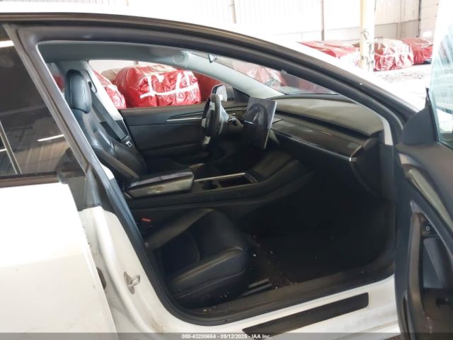 2022 TESLA MODEL 3 5YJ3E1EB0NF143943 Photo 4