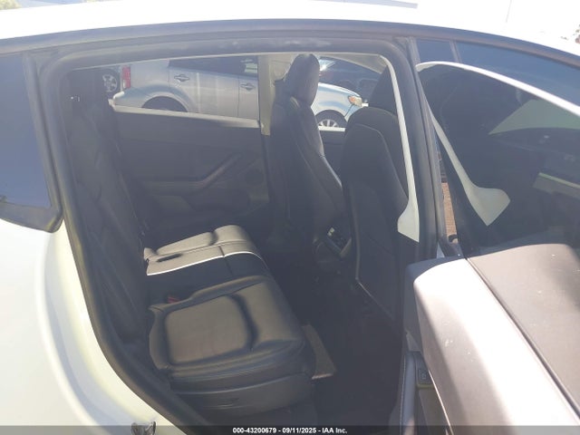 2021 TESLA MODEL Y 5YJYGAEE6MF149934 Photo 7