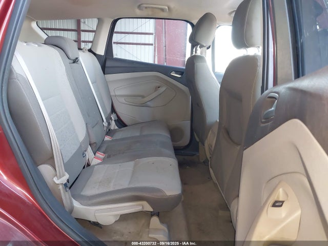 1FMCU0GXXGUC00211 Ford Escape