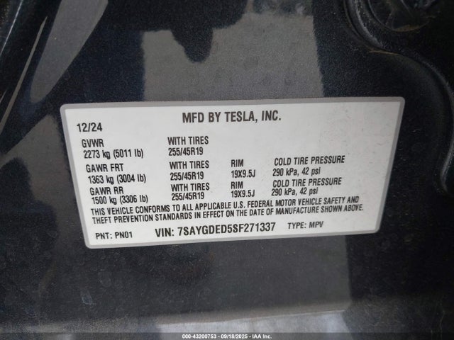 2025 TESLA MODEL Y 7SAYGDED5SF271337 Photo 8