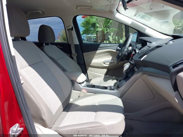 1FMCU0GX1EUC76171 Ford Escape