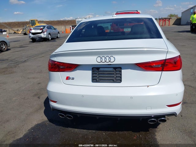 Audi 2016 2016 WAUB1GFF3G1067297 Image 16