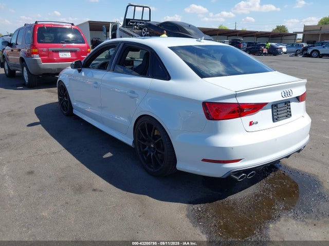 Audi 2016 2016 WAUB1GFF3G1067297 Image 3