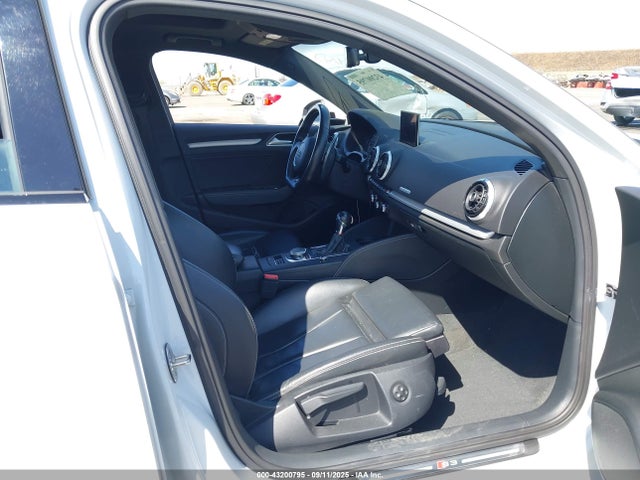 Audi 2016 2016 WAUB1GFF3G1067297 Image 5