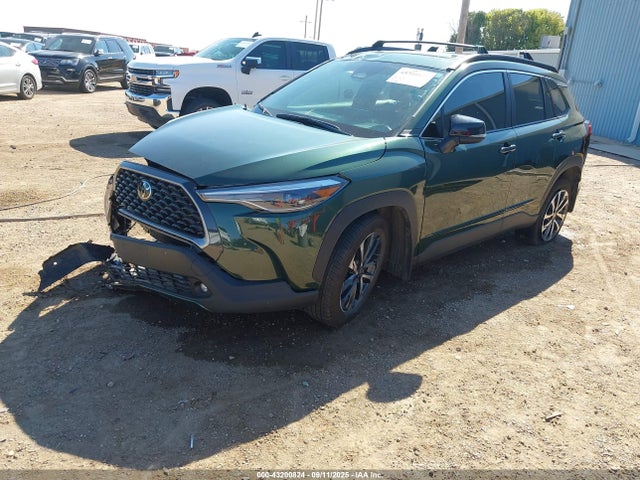 Toyota Corolla Cross Xle 2025 7MUDAAAG9SV125813 Image 2