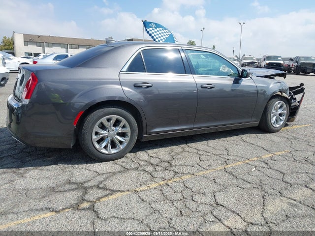 2C3CCAAG0JH340238 Chrysler 2018