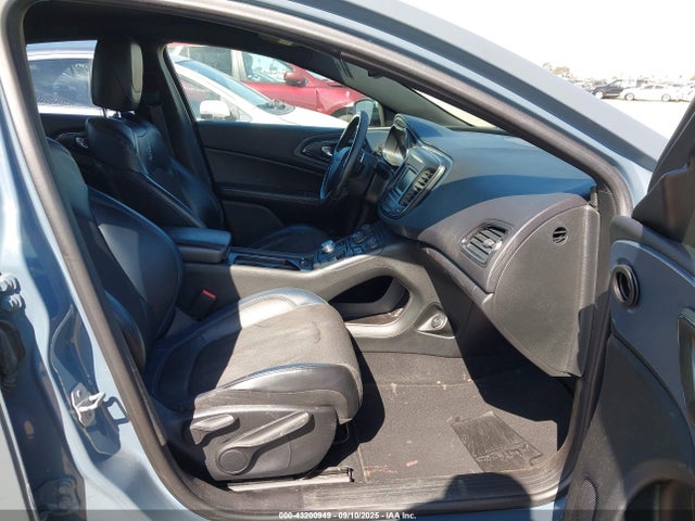Chrysler 200 2015 1C3CCCBG9FN635802 Image 5