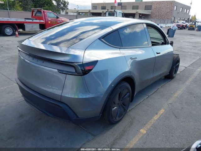 2026 TESLA MODEL Y 7SAYGDEE9TF357034 Photo 3