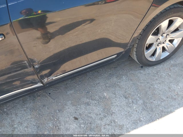 43201365 :رقم المزاد ، 1G4GE5ED0BF345758 vin ، 2011 Buick Lacrosse Cxs مزاد بيع