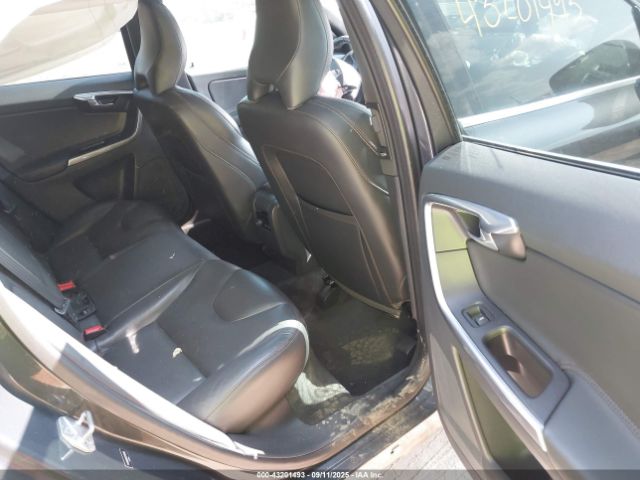 2015 VOLVO XC60 YV440MDM1F2734081 Photo 7