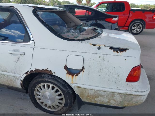 1994 ACURA LEGEND JH4KA7655RC018201 Photo 5