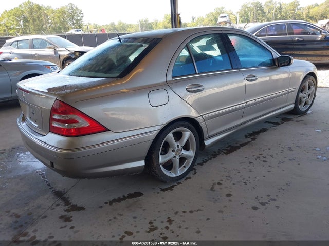 43201580 :رقم المزاد ، WDBRF52H76E022013 vin ، 2006 Mercedes-benz C 230 Sport مزاد بيع