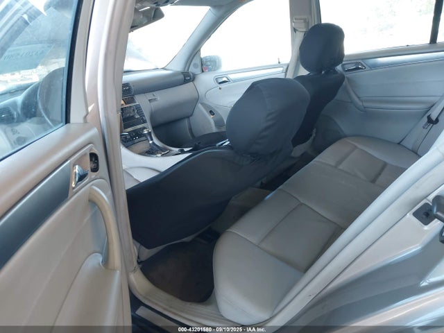 43201580 :رقم المزاد ، WDBRF52H76E022013 vin ، 2006 Mercedes-benz C 230 Sport مزاد بيع