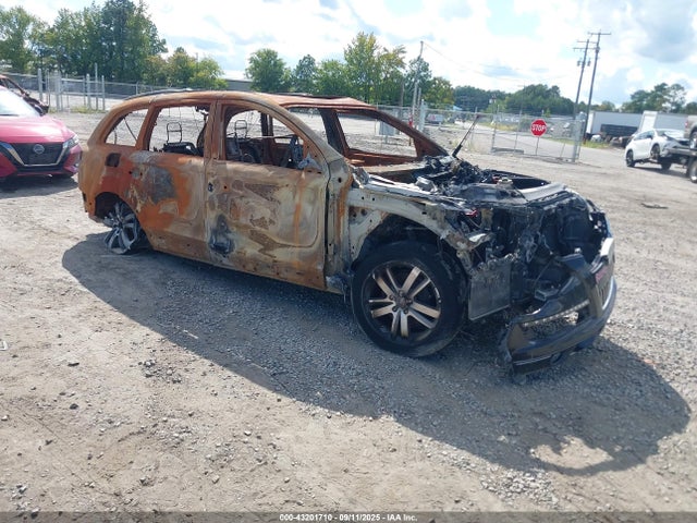2015 AUDI Q7 WA1LGAFE1FD009139 Photo 0