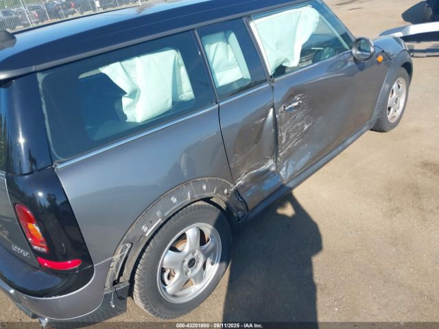 2010 MINI COOPER CLUBMAN WMWML3C53ATX37918 Photo 5