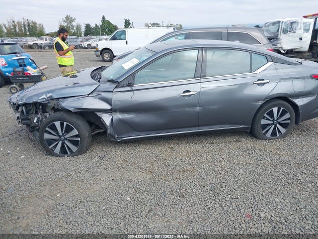 Nissan 2022 2022 1N4BL4EW4NN404195 Image 6