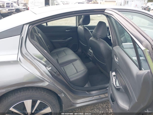 Nissan 2022 2022 1N4BL4EW4NN404195 Image 8