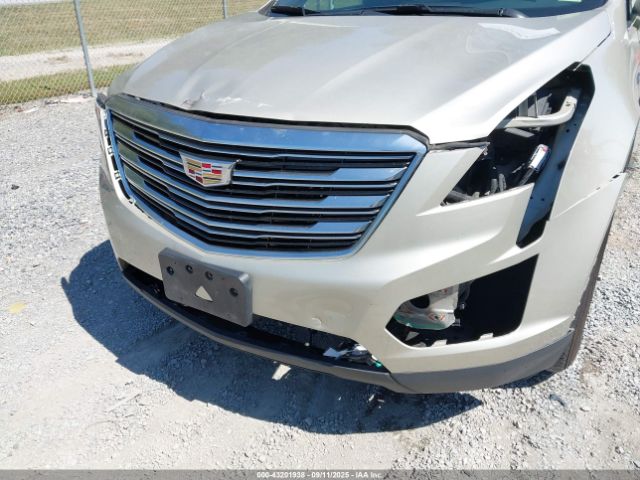 2017 CADILLAC XT5 1GYKNARS6HZ108483 Photo 5