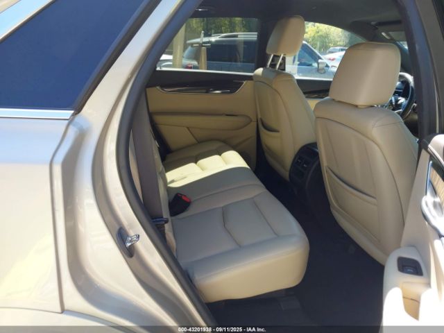 2017 CADILLAC XT5 1GYKNARS6HZ108483 Photo 7