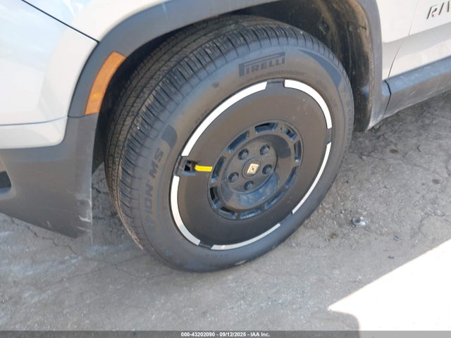 Rivian 2025 2025 7FCTGBAAXSN035835 Image 11