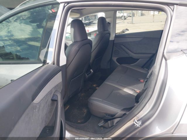 2026 TESLA MODEL Y 7SAYGDEE1TF326764 Photo 7