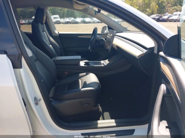 2023 TESLA MODEL Y 7SAYGDEE2PA037122 Photo 4