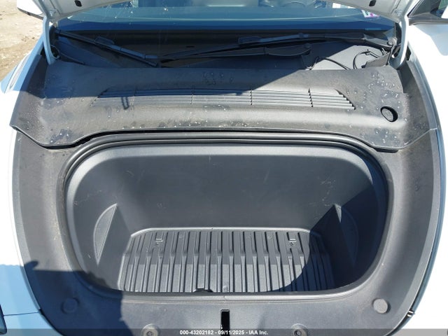 7SAYGDEE9PA033911 Tesla Model Y