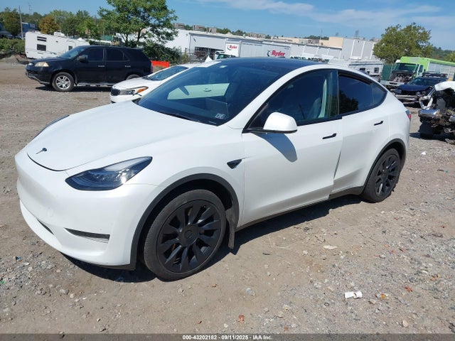 7SAYGDEE9PA033911 Tesla Model Y
