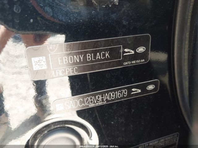 2017 JAGUAR F-PACE SADCJ2BV9HA091679 Photo 8