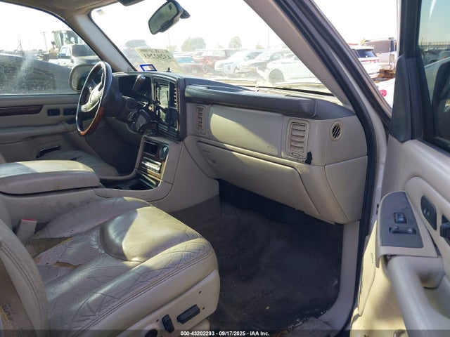 2006 CADILLAC ESCALADE ESV 3GYFK66N86G112196 Photo 4