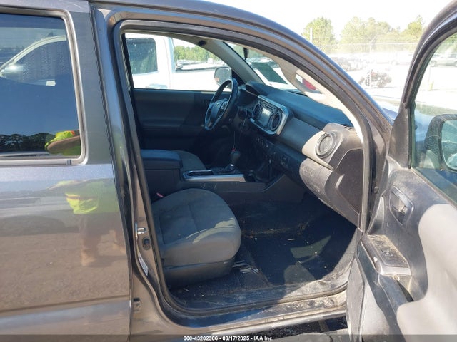 5TFAX5GN1GX054083 Toyota 2tr-fe
