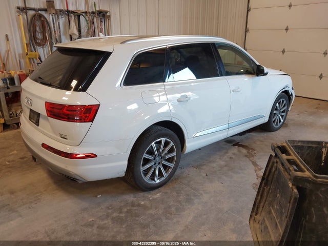 2018 AUDI Q7 WA1VAAF79JD009152 Photo 3