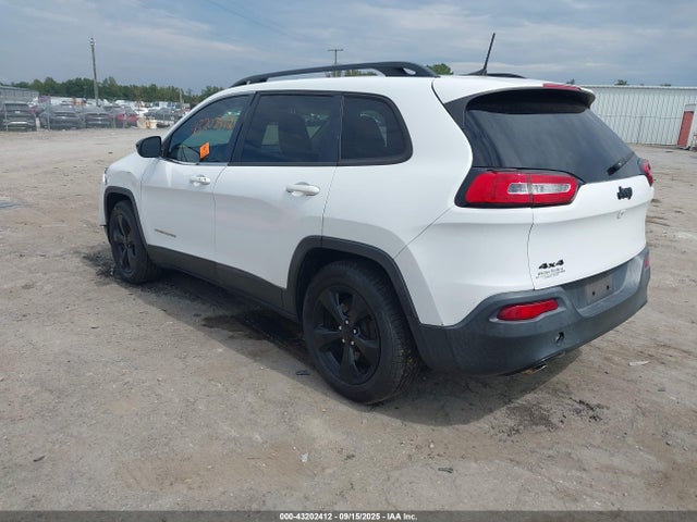 1C4PJMCB0GW187117 Jeep Cherokee