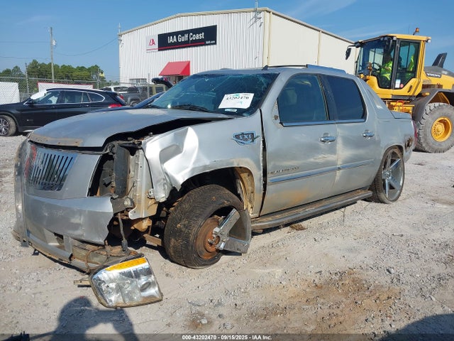 2010 CADILLAC ESCALADE EXT 3GYVKMEF0AG208326 Photo 1