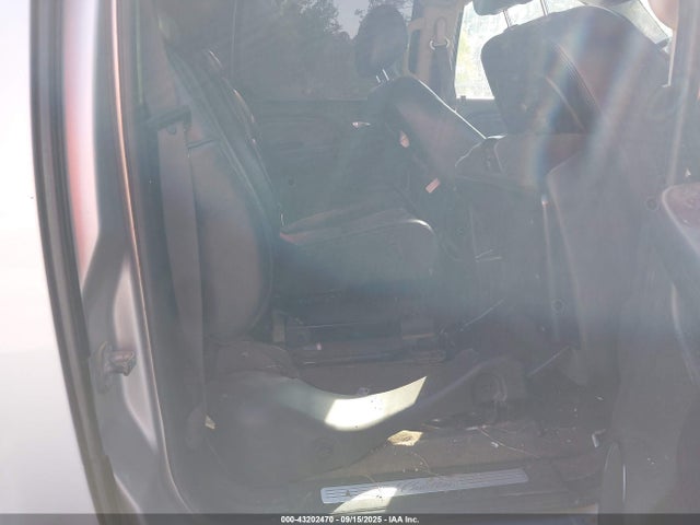 2010 CADILLAC ESCALADE EXT 3GYVKMEF0AG208326 Photo 7