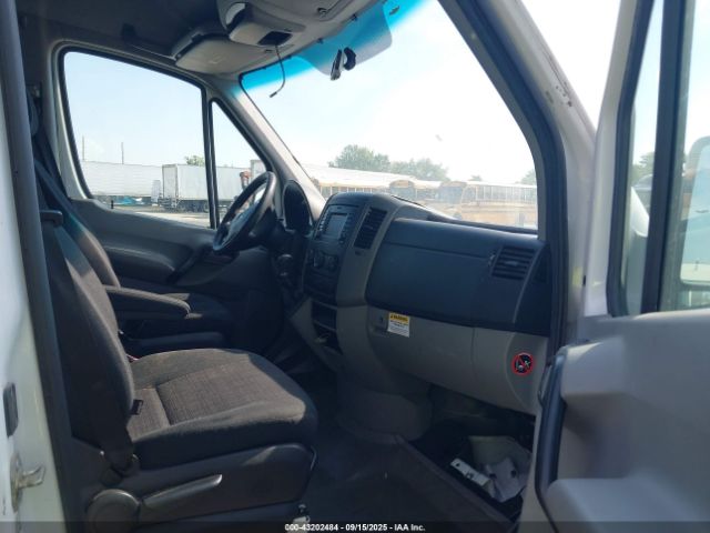 2018 MERCEDES-BENZ SPRINTER 2500 WD3PF1CD7JP622602 Photo 4