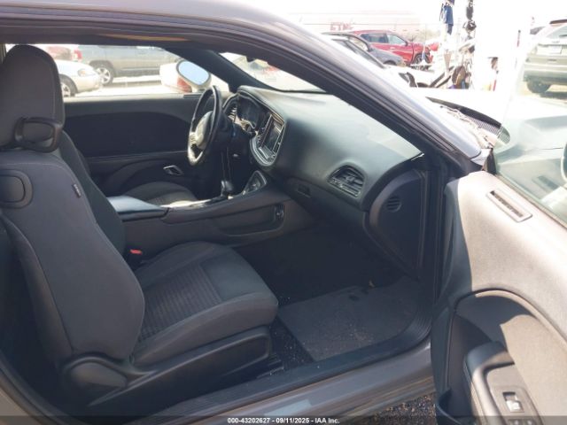 2019 DODGE CHALLENGER 2C3CDZAG5KH635476 Photo 4