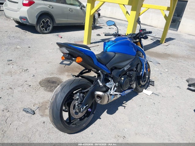 JS1GT79A7G2100292 Suzuki T719